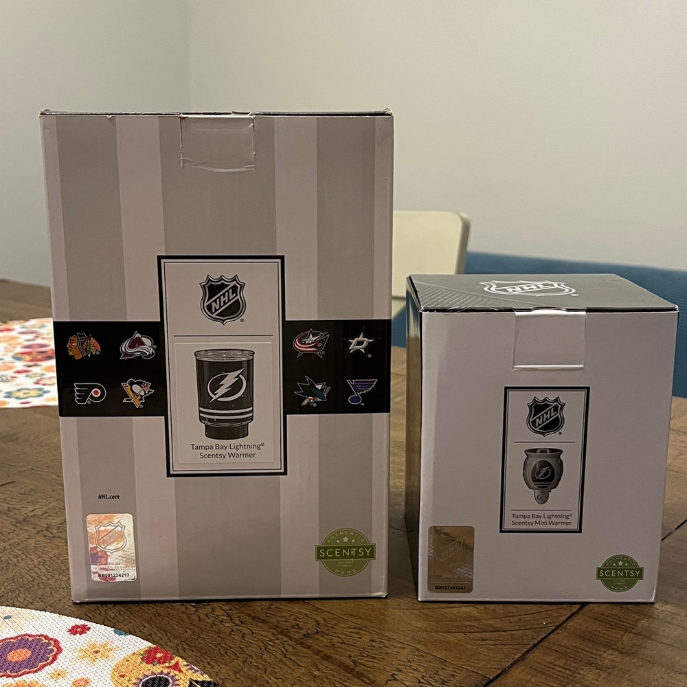 Scentsy NHL Tampa Bay Lightning Warmer Set